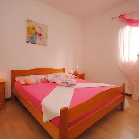 Appartement By The Sea Arbanija, Ciovo - 11514 Trogir